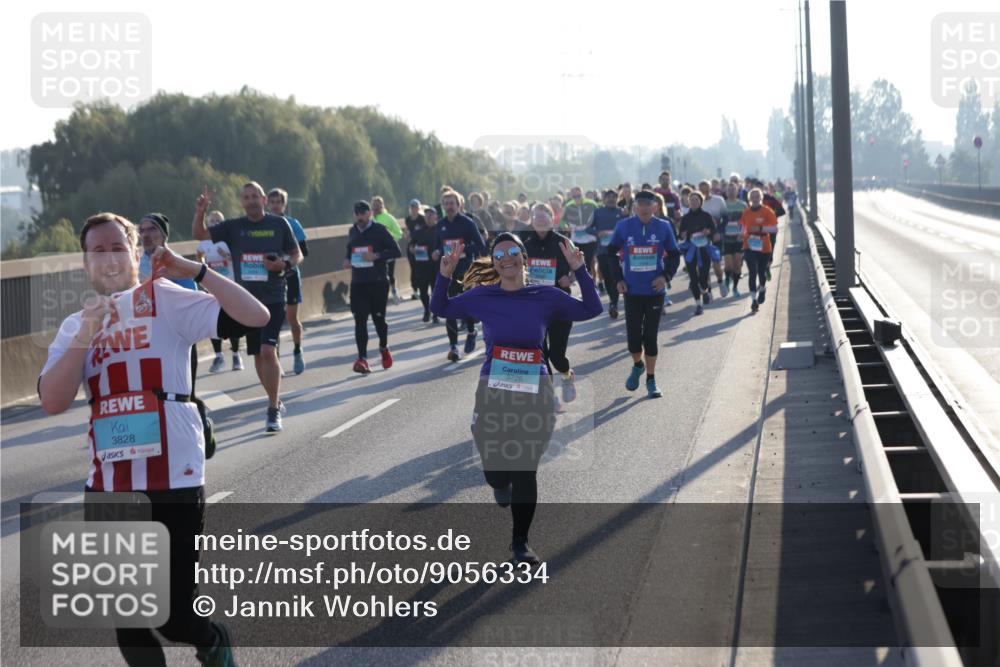 03.10.2025 - Köhlbrandbrückenlauf Jannik Wohlers http://msf.ph/oto/9056334 03.10.2025 09:20:54 Position 3 3828, 3726 meine-sportfotos.de