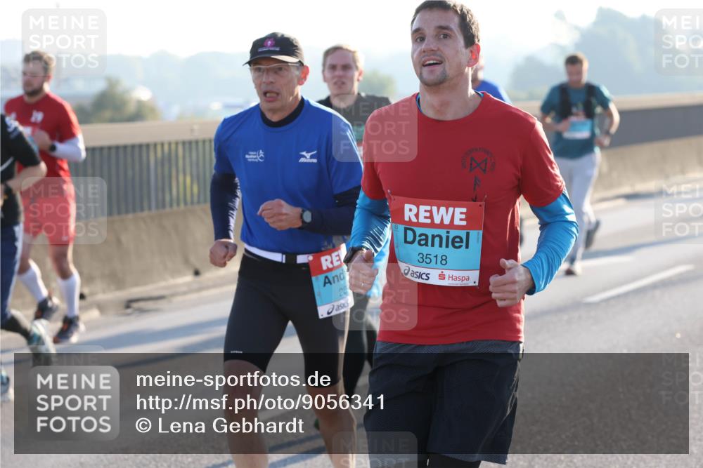 03.10.2025 - Köhlbrandbrückenlauf Lena Gebhardt http://msf.ph/oto/9056341 03.10.2025 09:17:26 Position 1 26, 3518 meine-sportfotos.de