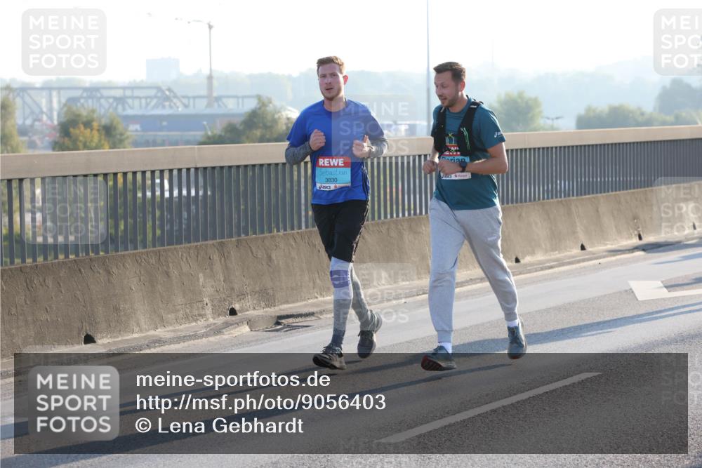 03.10.2025 - Köhlbrandbrückenlauf Lena Gebhardt http://msf.ph/oto/9056403 03.10.2025 09:17:28 Position 1 3830 meine-sportfotos.de