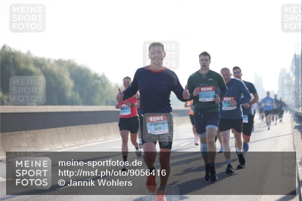 03.10.2025 - Köhlbrandbrückenlauf Jannik Wohlers http://msf.ph/oto/9056416 03.10.2025 09:13:12 Position 3 3628, 3763 meine-sportfotos.de