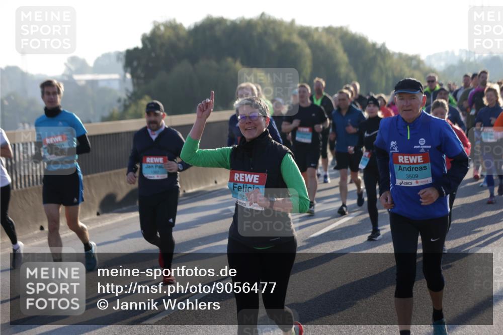 03.10.2025 - Köhlbrandbrückenlauf Jannik Wohlers http://msf.ph/oto/9056477 03.10.2025 09:20:57 Position 3 358, 3509 meine-sportfotos.de