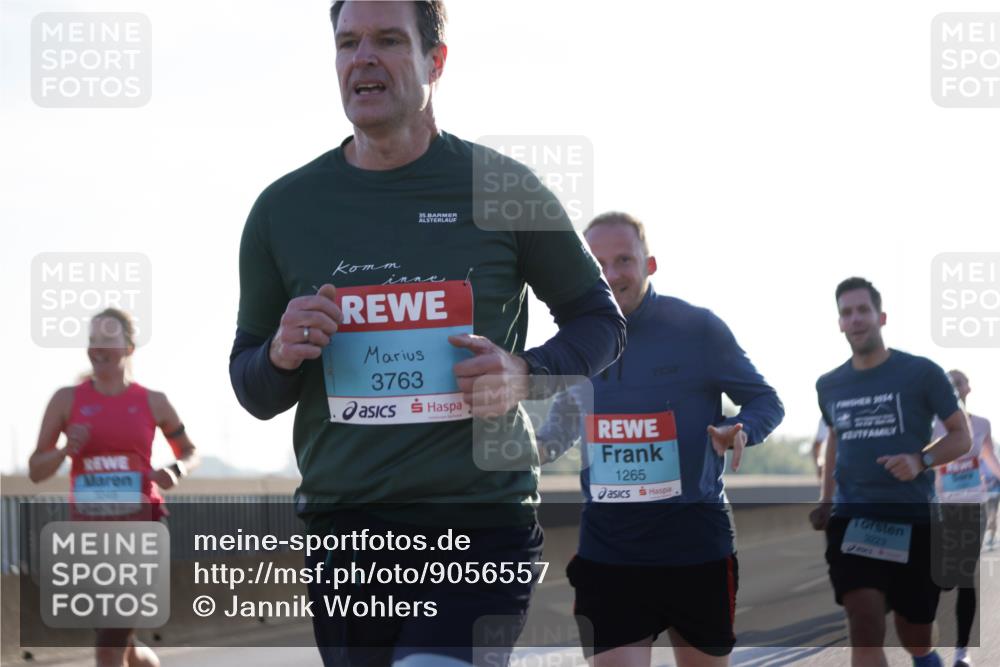 03.10.2025 - Köhlbrandbrückenlauf Jannik Wohlers http://msf.ph/oto/9056557 03.10.2025 09:13:15 Position 3 35, 3763, 3248, 1265, 14 meine-sportfotos.de