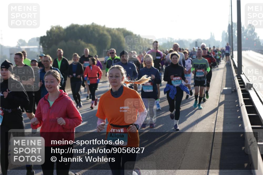 03.10.2025 - Köhlbrandbrückenlauf Jannik Wohlers http://msf.ph/oto/9056627 03.10.2025 09:21:01 Position 3 1858, 1147 meine-sportfotos.de