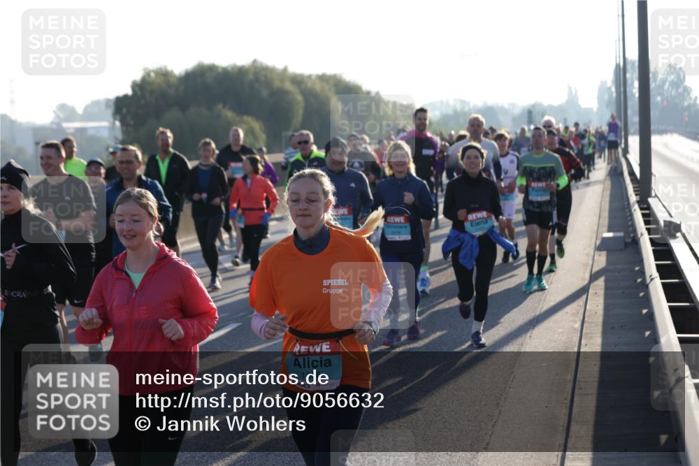 03.10.2025 - Köhlbrandbrückenlauf Jannik Wohlers http://msf.ph/oto/9056632 03.10.2025 09:21:01 Position 3 1858, 1147 meine-sportfotos.de