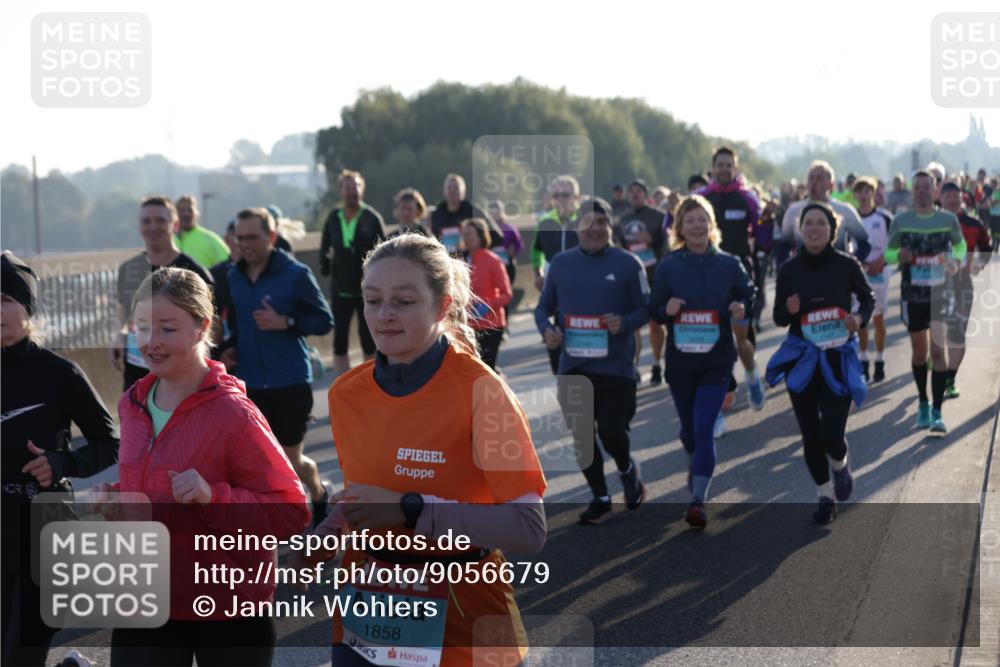 03.10.2025 - Köhlbrandbrückenlauf Jannik Wohlers http://msf.ph/oto/9056679 03.10.2025 09:21:01 Position 3 1858, 1147 meine-sportfotos.de