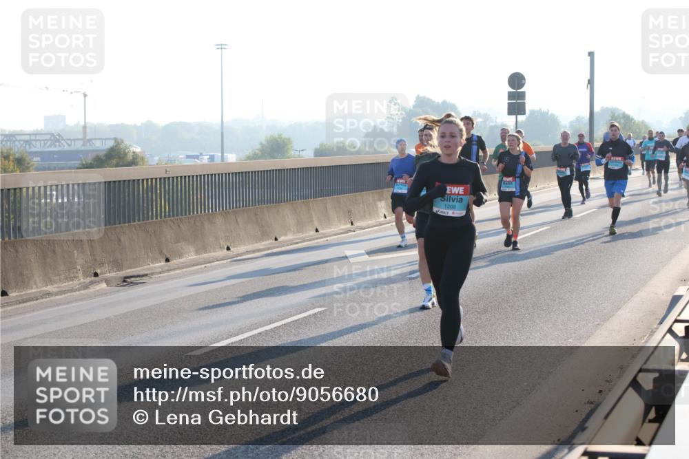 03.10.2025 - Köhlbrandbrückenlauf Lena Gebhardt http://msf.ph/oto/9056680 03.10.2025 09:17:34 Position 1 1208 meine-sportfotos.de