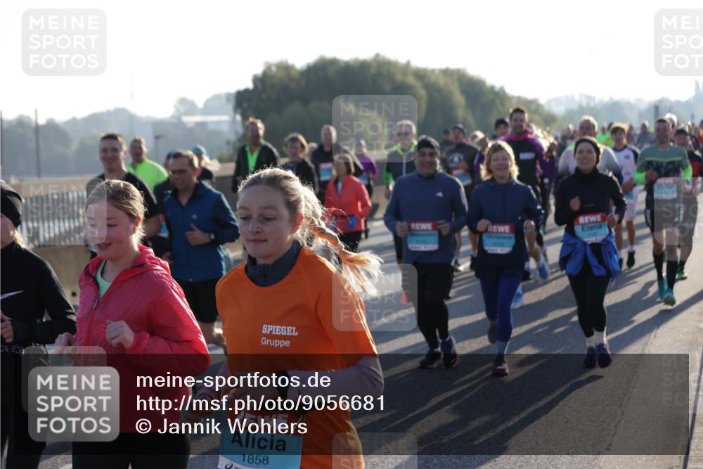03.10.2025 - Köhlbrandbrückenlauf Jannik Wohlers http://msf.ph/oto/9056681 03.10.2025 09:21:01 Position 3 1858, 1147 meine-sportfotos.de