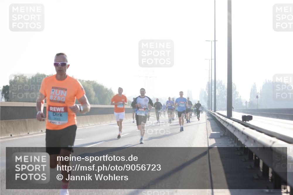 03.10.2025 - Köhlbrandbrückenlauf Jannik Wohlers http://msf.ph/oto/9056723 03.10.2025 09:13:19 Position 3 3043, 511 meine-sportfotos.de