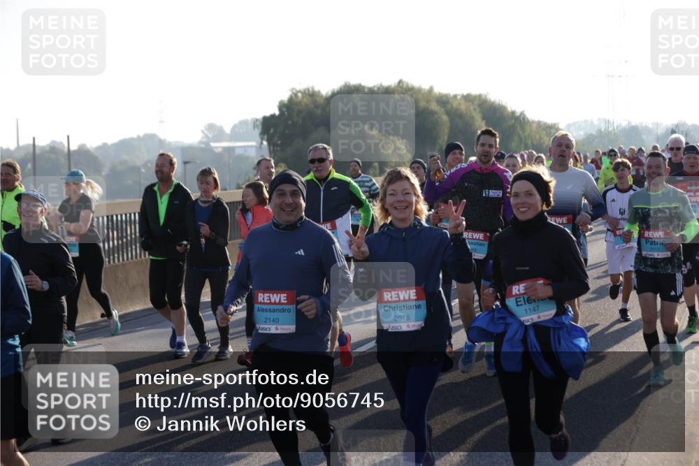 03.10.2025 - Köhlbrandbrückenlauf Jannik Wohlers http://msf.ph/oto/9056745 03.10.2025 09:21:03 Position 3 2140, 2078, 1147, 2512, 3 meine-sportfotos.de