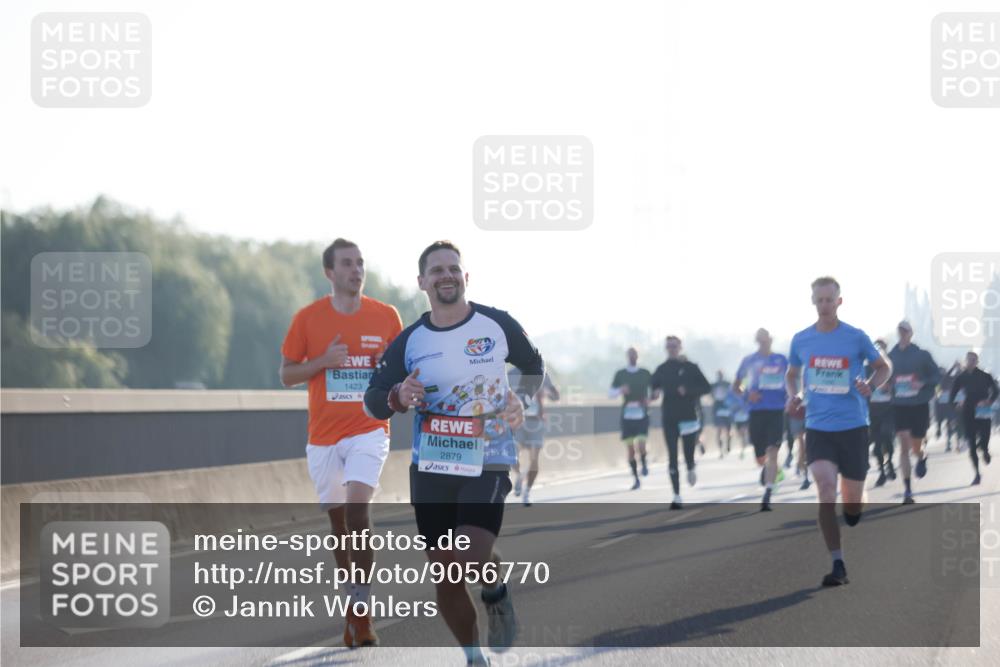 03.10.2025 - Köhlbrandbrückenlauf Jannik Wohlers http://msf.ph/oto/9056770 03.10.2025 09:13:20 Position 3 1423, 2879 meine-sportfotos.de