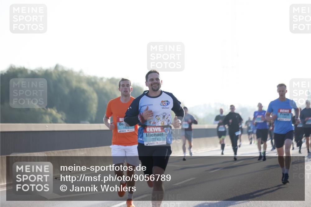 03.10.2025 - Köhlbrandbrückenlauf Jannik Wohlers http://msf.ph/oto/9056789 03.10.2025 09:13:20 Position 3 1423, 2879 meine-sportfotos.de