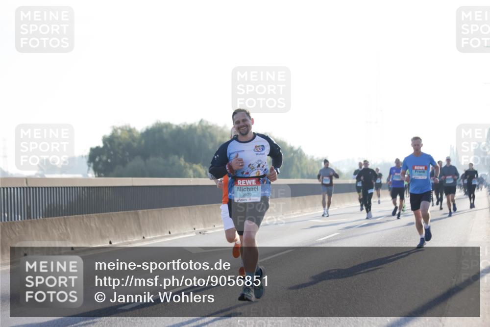 03.10.2025 - Köhlbrandbrückenlauf Jannik Wohlers http://msf.ph/oto/9056851 03.10.2025 09:13:21 Position 3 2879 meine-sportfotos.de