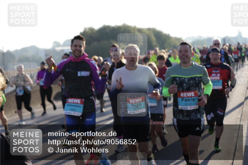 03.10.2025 - Köhlbrandbrückenlauf Jannik Wohlers http://msf.ph/oto/9056852 03.10.2025 09:21:04 Position 3 1379, 2969, 2512, 64 meine-sportfotos.de