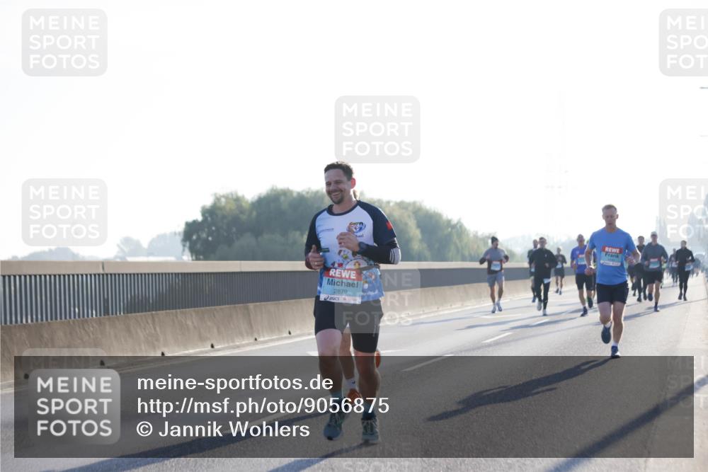 03.10.2025 - Köhlbrandbrückenlauf Jannik Wohlers http://msf.ph/oto/9056875 03.10.2025 09:13:21 Position 3 2879 meine-sportfotos.de