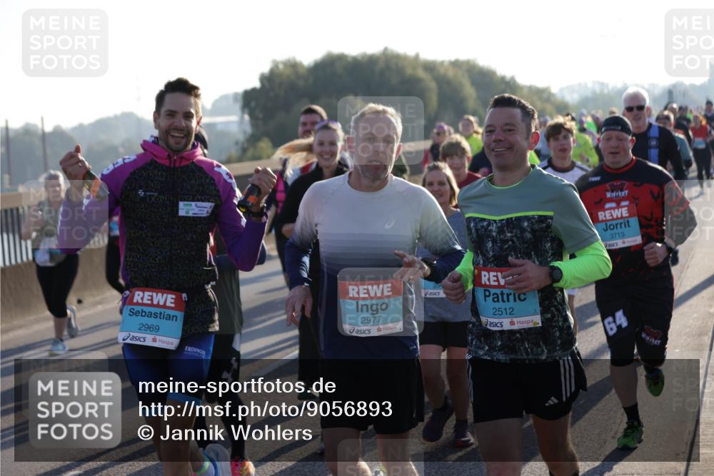 03.10.2025 - Köhlbrandbrückenlauf Jannik Wohlers http://msf.ph/oto/9056893 03.10.2025 09:21:05 Position 3 802, 2969, 39, 2977, 3713, 2512, 64 meine-sportfotos.de