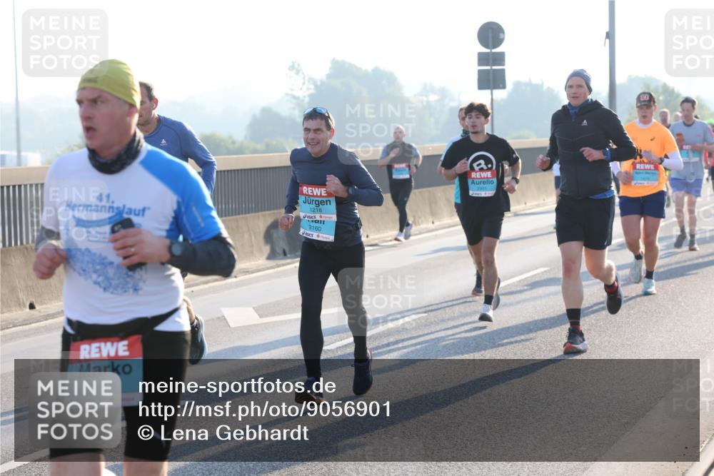 03.10.2025 - Köhlbrandbrückenlauf Lena Gebhardt http://msf.ph/oto/9056901 03.10.2025 09:17:42 Position 1 41, 1218, 3160, 1116 meine-sportfotos.de