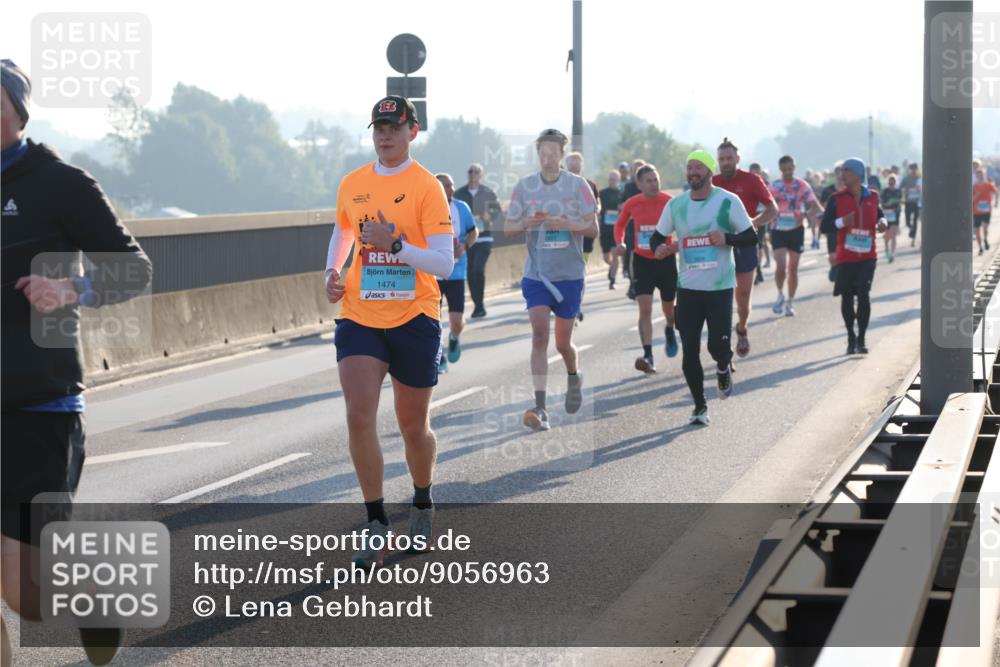 03.10.2025 - Köhlbrandbrückenlauf Lena Gebhardt http://msf.ph/oto/9056963 03.10.2025 09:17:44 Position 1 1474 meine-sportfotos.de