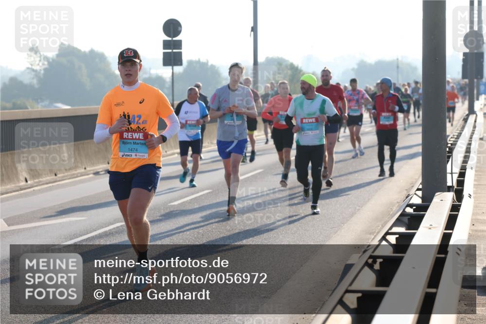 03.10.2025 - Köhlbrandbrückenlauf Lena Gebhardt http://msf.ph/oto/9056972 03.10.2025 09:17:44 Position 1 942, 1474 meine-sportfotos.de