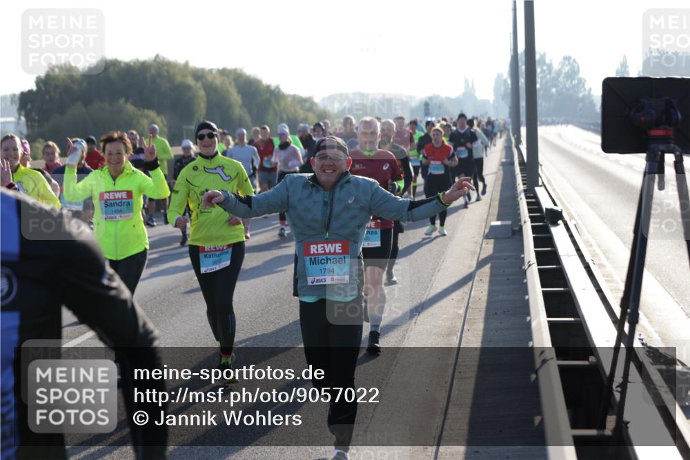 03.10.2025 - Köhlbrandbrückenlauf Jannik Wohlers http://msf.ph/oto/9057022 03.10.2025 09:21:08 Position 3 1454, 3612, 1794 meine-sportfotos.de