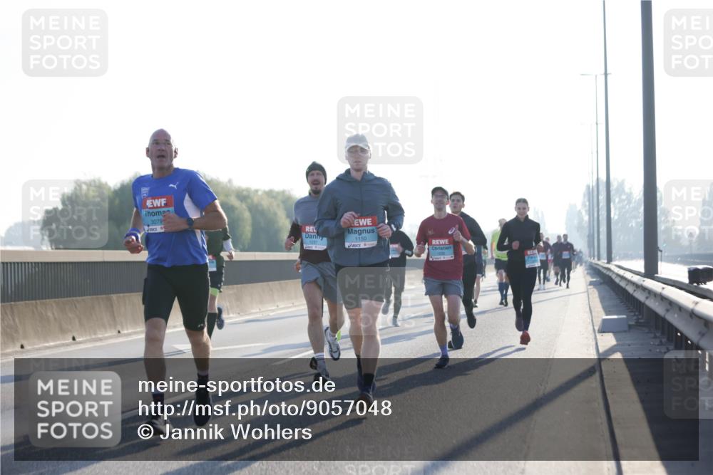 03.10.2025 - Köhlbrandbrückenlauf Jannik Wohlers http://msf.ph/oto/9057048 03.10.2025 09:13:28 Position 3 3079, 1150, 1237, 1035 meine-sportfotos.de