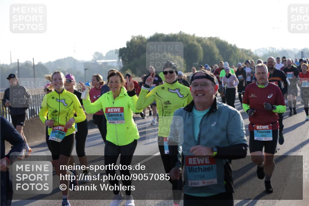 03.10.2025 - Köhlbrandbrückenlauf Jannik Wohlers http://msf.ph/oto/9057085 03.10.2025 09:21:09 Position 3 3611, 1454, 1794, 2800 meine-sportfotos.de