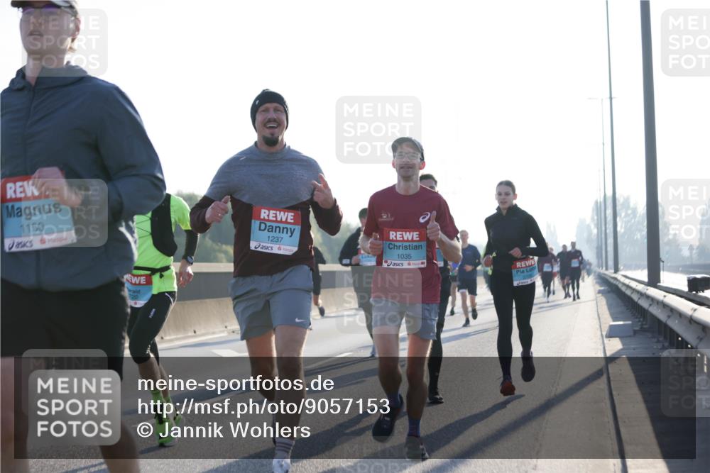03.10.2025 - Köhlbrandbrückenlauf Jannik Wohlers http://msf.ph/oto/9057153 03.10.2025 09:13:30 Position 3 1150, 720, 1237, 1035 meine-sportfotos.de