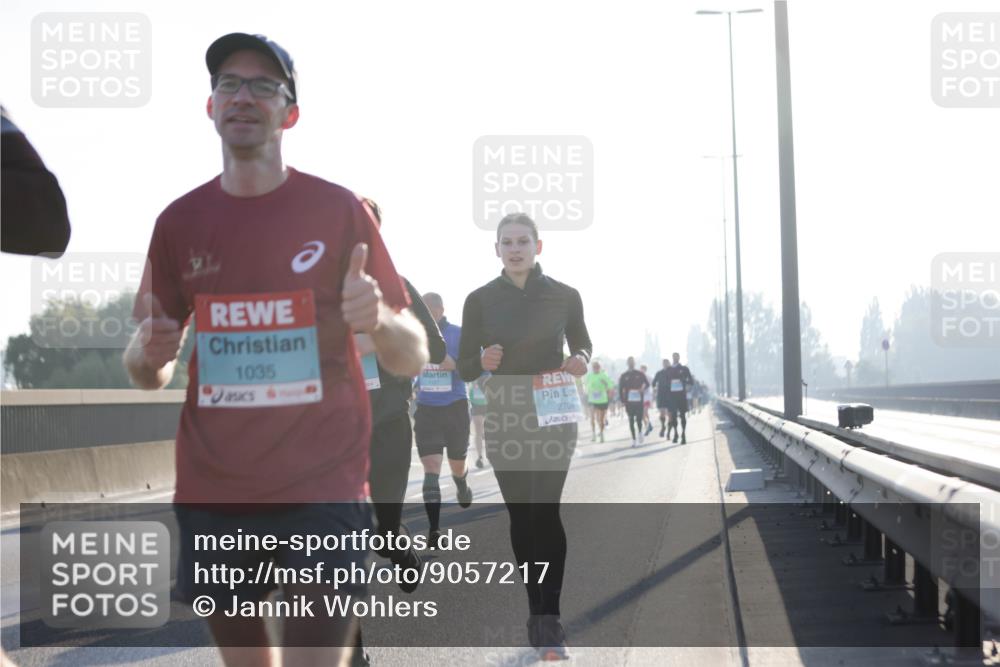 03.10.2025 - Köhlbrandbrückenlauf Jannik Wohlers http://msf.ph/oto/9057217 03.10.2025 09:13:31 Position 3 1035, 2708 meine-sportfotos.de