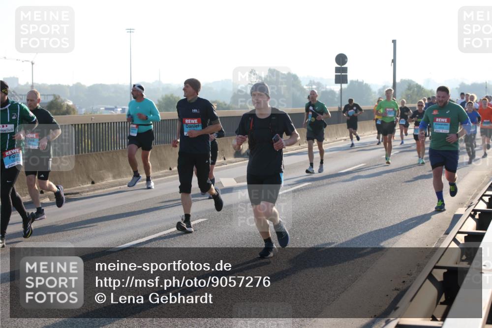 03.10.2025 - Köhlbrandbrückenlauf Lena Gebhardt http://msf.ph/oto/9057276 03.10.2025 09:17:55 Position 1 1526, 1213 meine-sportfotos.de