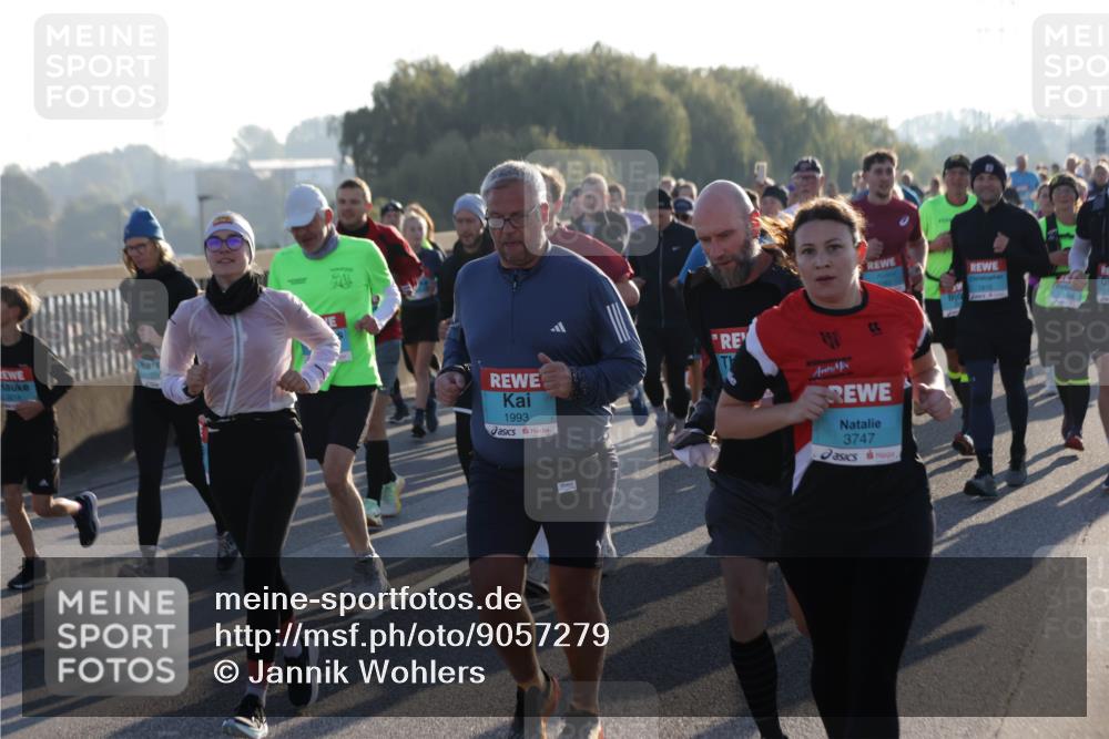 03.10.2025 - Köhlbrandbrückenlauf Jannik Wohlers http://msf.ph/oto/9057279 03.10.2025 09:21:13 Position 3 1993, 3747 meine-sportfotos.de