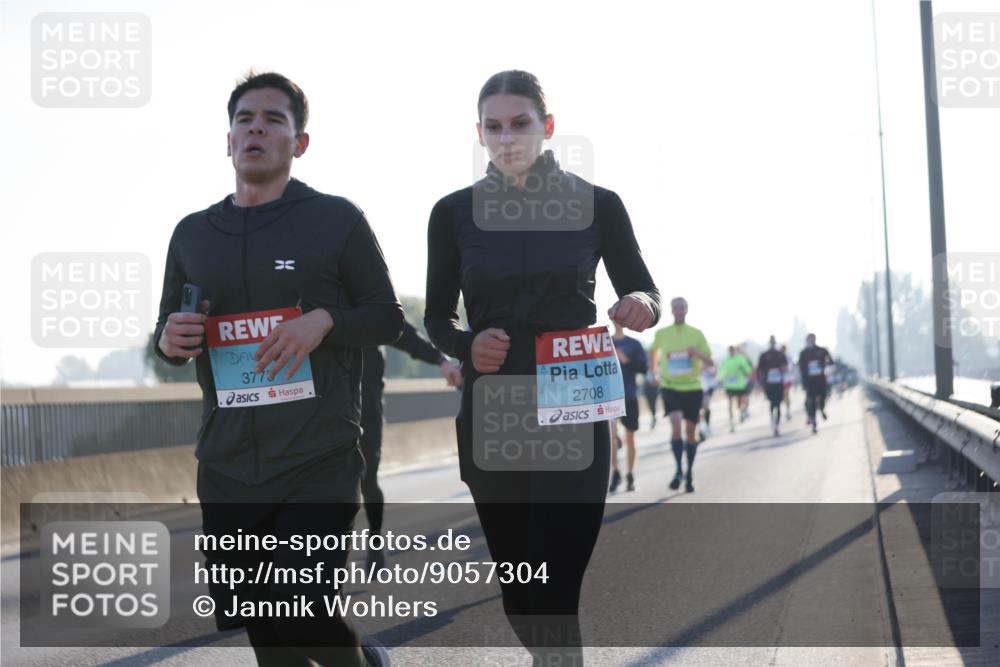 03.10.2025 - Köhlbrandbrückenlauf Jannik Wohlers http://msf.ph/oto/9057304 03.10.2025 09:13:31 Position 3 3773, 2708 meine-sportfotos.de