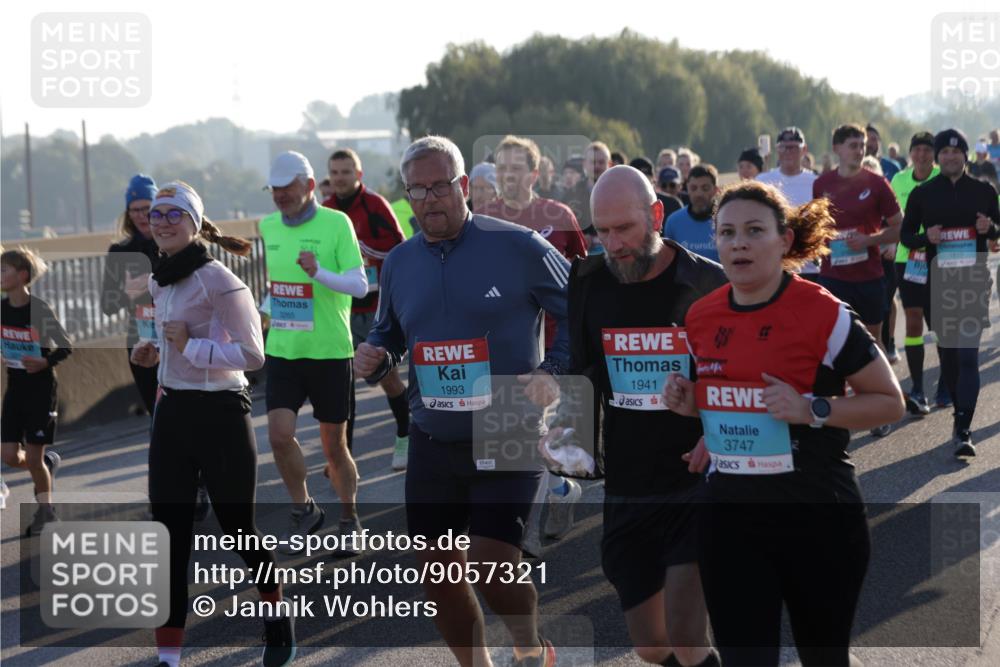 03.10.2025 - Köhlbrandbrückenlauf Jannik Wohlers http://msf.ph/oto/9057321 03.10.2025 09:21:14 Position 3 3265, 1993, 1941, 3747, 1810 meine-sportfotos.de