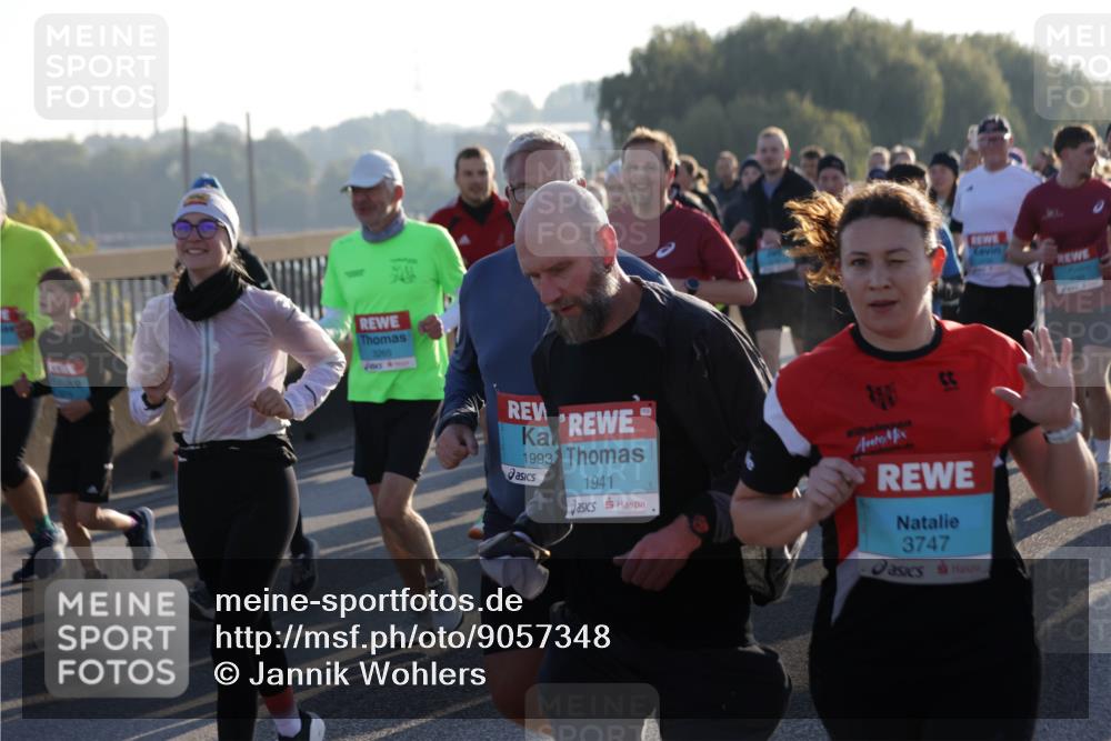 03.10.2025 - Köhlbrandbrückenlauf Jannik Wohlers http://msf.ph/oto/9057348 03.10.2025 09:21:14 Position 3 3265, 1993, 1941, 3747 meine-sportfotos.de