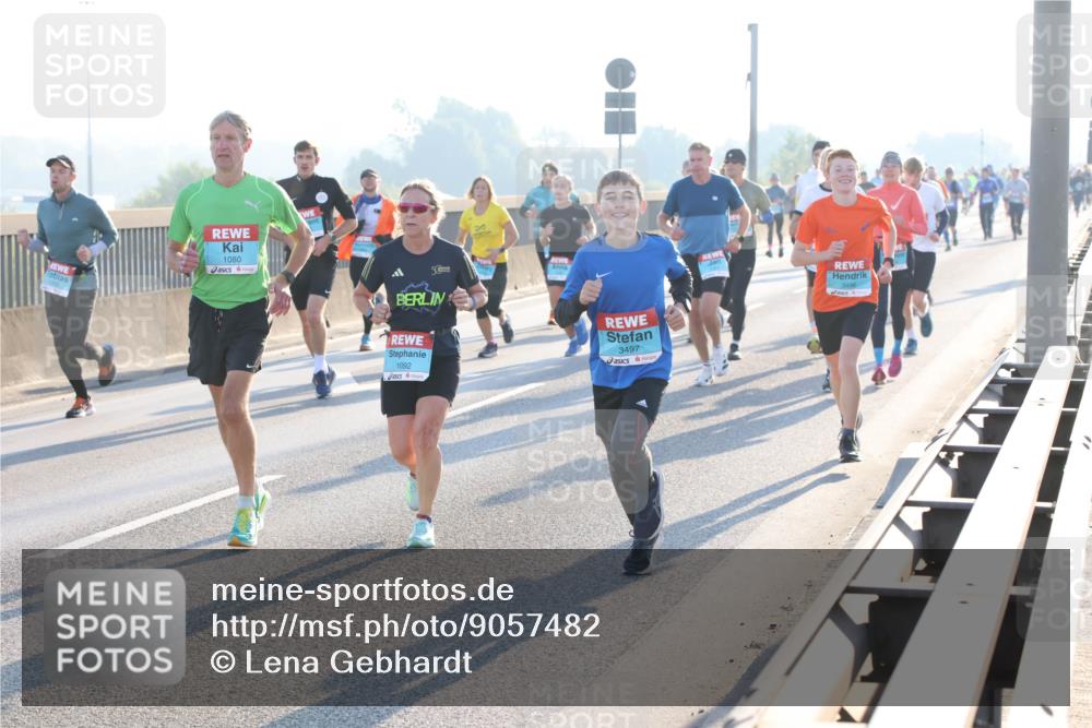 03.10.2025 - Köhlbrandbrückenlauf Lena Gebhardt http://msf.ph/oto/9057482 03.10.2025 09:17:59 Position 1 1080, 1092, 3497 meine-sportfotos.de