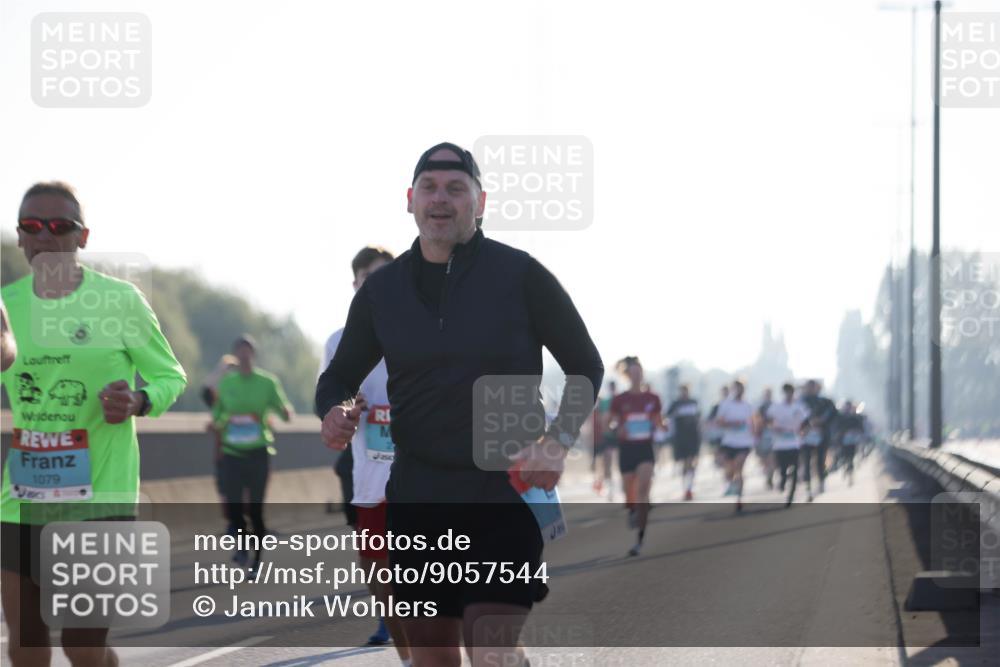 03.10.2025 - Köhlbrandbrückenlauf Jannik Wohlers http://msf.ph/oto/9057544 03.10.2025 09:13:40 Position 3 1079 meine-sportfotos.de