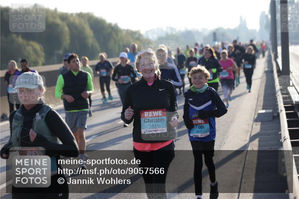 03.10.2025 - Köhlbrandbrückenlauf Jannik Wohlers http://msf.ph/oto/9057566 03.10.2025 09:21:19 Position 3 2068, 1917, 3075 meine-sportfotos.de