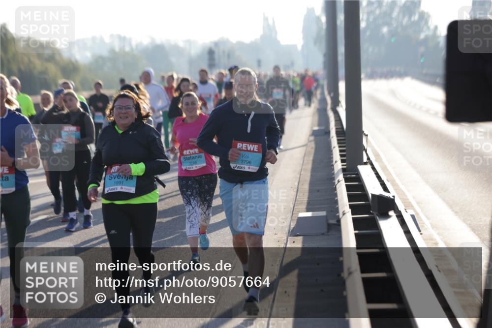 03.10.2025 - Köhlbrandbrückenlauf Jannik Wohlers http://msf.ph/oto/9057664 03.10.2025 09:21:22 Position 3 1991, 3239, 3796 meine-sportfotos.de