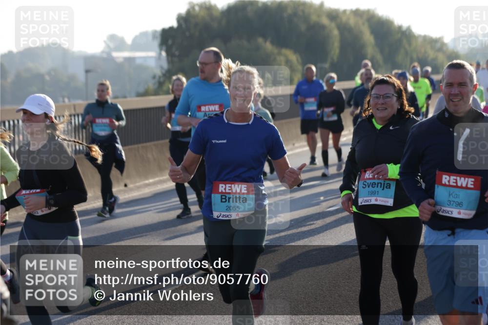 03.10.2025 - Köhlbrandbrückenlauf Jannik Wohlers http://msf.ph/oto/9057760 03.10.2025 09:21:24 Position 3 2055, 1991, 3796 meine-sportfotos.de
