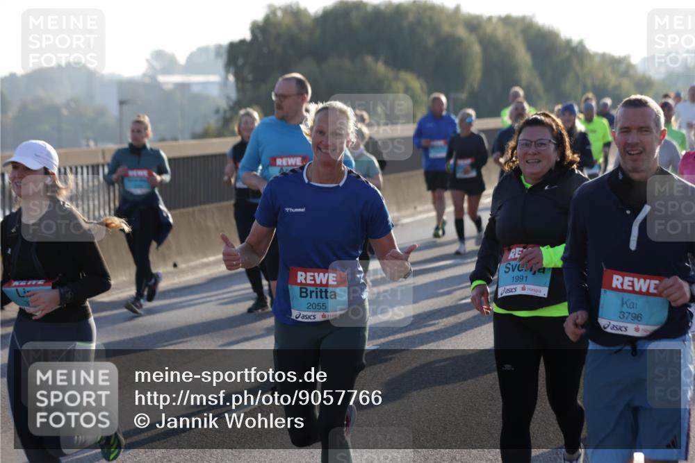03.10.2025 - Köhlbrandbrückenlauf Jannik Wohlers http://msf.ph/oto/9057766 03.10.2025 09:21:24 Position 3 2055, 1991, 9, 3796 meine-sportfotos.de