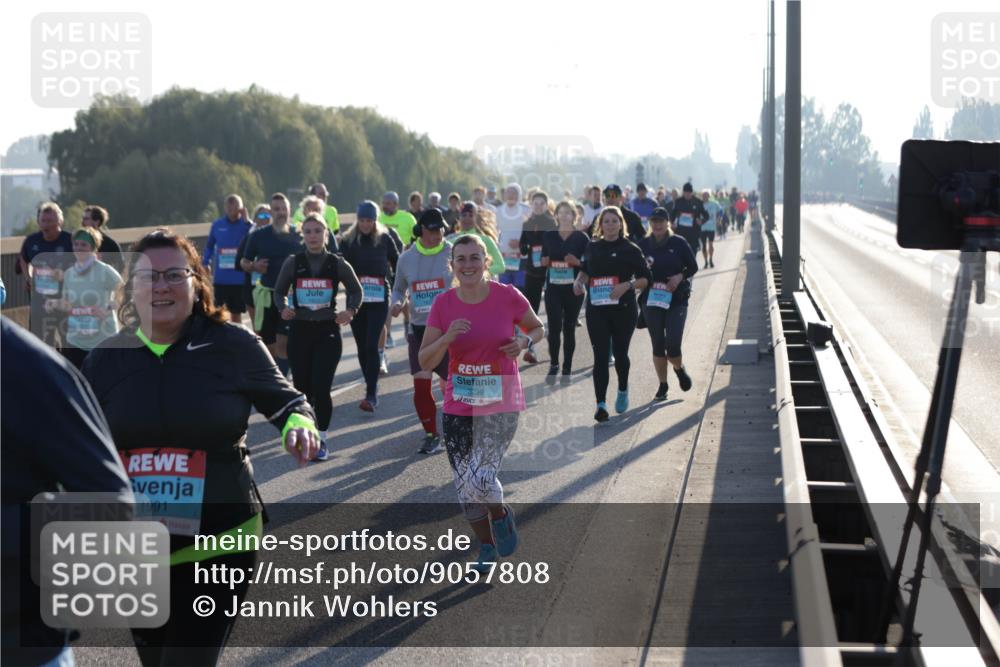 03.10.2025 - Köhlbrandbrückenlauf Jannik Wohlers http://msf.ph/oto/9057808 03.10.2025 09:21:25 Position 3 1991, 3239 meine-sportfotos.de