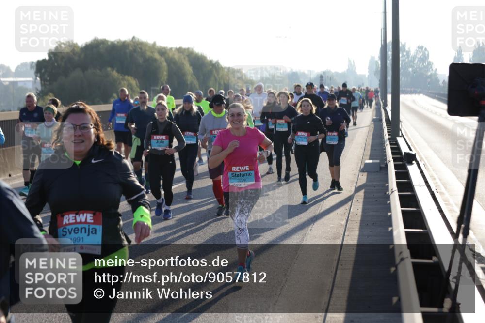 03.10.2025 - Köhlbrandbrückenlauf Jannik Wohlers http://msf.ph/oto/9057812 03.10.2025 09:21:25 Position 3 1821, 1991, 3239 meine-sportfotos.de