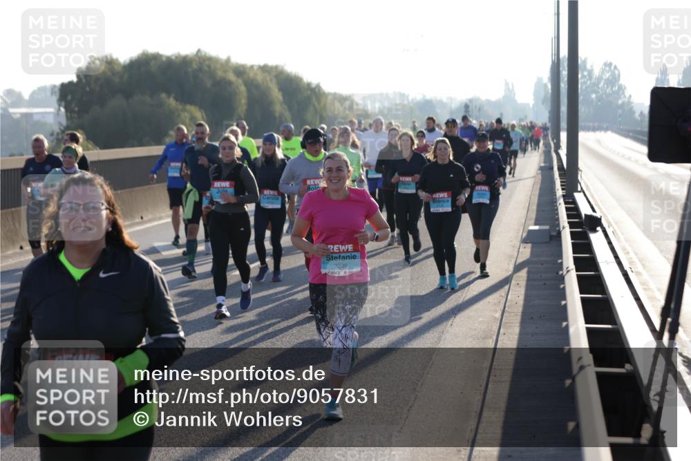 03.10.2025 - Köhlbrandbrückenlauf Jannik Wohlers http://msf.ph/oto/9057831 03.10.2025 09:21:25 Position 3 1991, 3239 meine-sportfotos.de