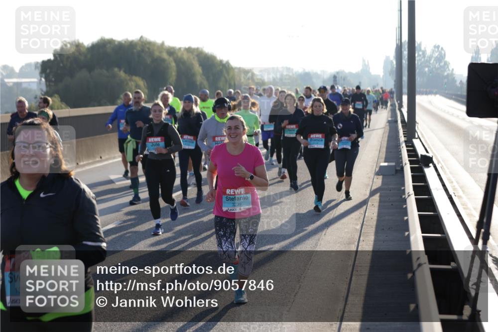 03.10.2025 - Köhlbrandbrückenlauf Jannik Wohlers http://msf.ph/oto/9057846 03.10.2025 09:21:25 Position 3 1991, 3239 meine-sportfotos.de