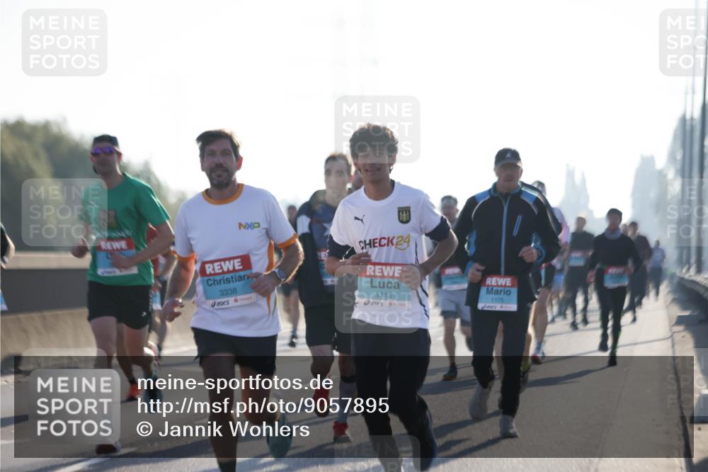 03.10.2025 - Köhlbrandbrückenlauf Jannik Wohlers http://msf.ph/oto/9057895 03.10.2025 09:13:50 Position 3 3338, 24, 1112, 1175 meine-sportfotos.de
