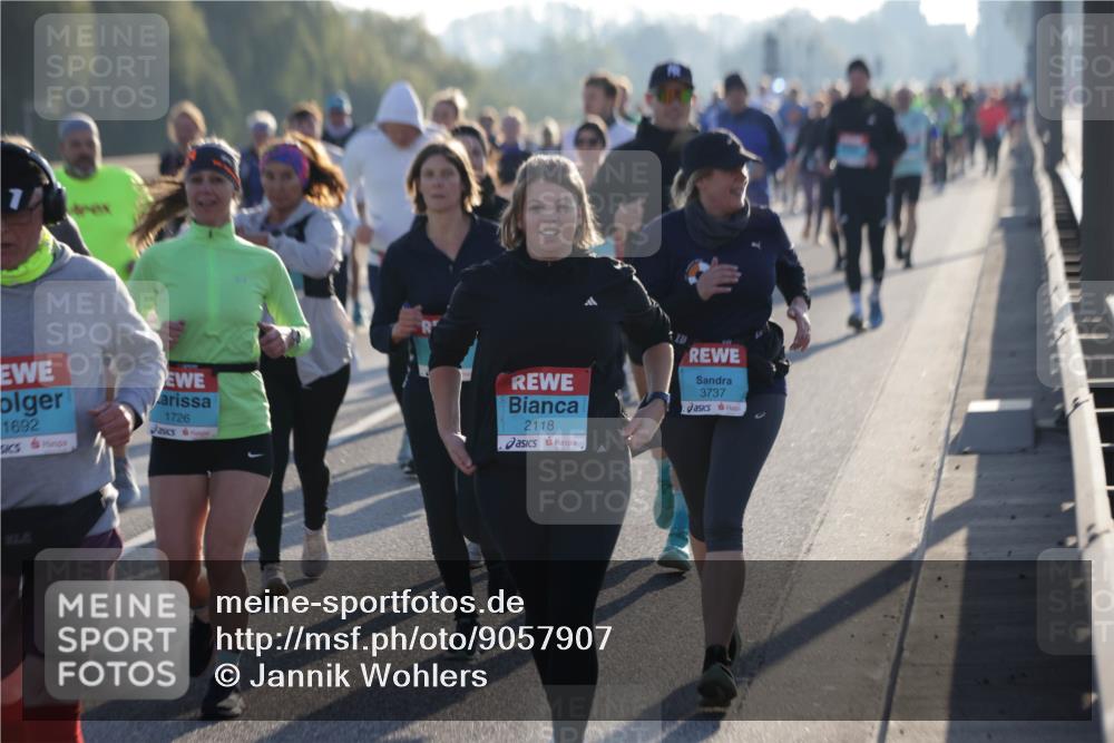 03.10.2025 - Köhlbrandbrückenlauf Jannik Wohlers http://msf.ph/oto/9057907 03.10.2025 09:21:27 Position 3 1692, 1726, 2118, 922, 3737 meine-sportfotos.de