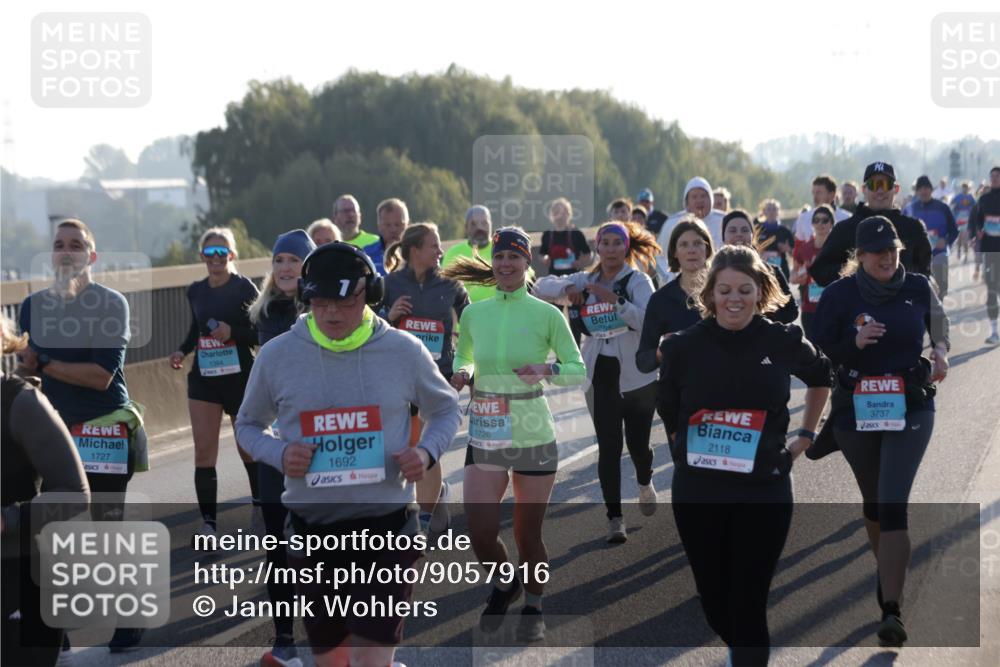 03.10.2025 - Köhlbrandbrückenlauf Jannik Wohlers http://msf.ph/oto/9057916 03.10.2025 09:21:27 Position 3 1727, 1394, 1692, 1726, 2118, 3737 meine-sportfotos.de