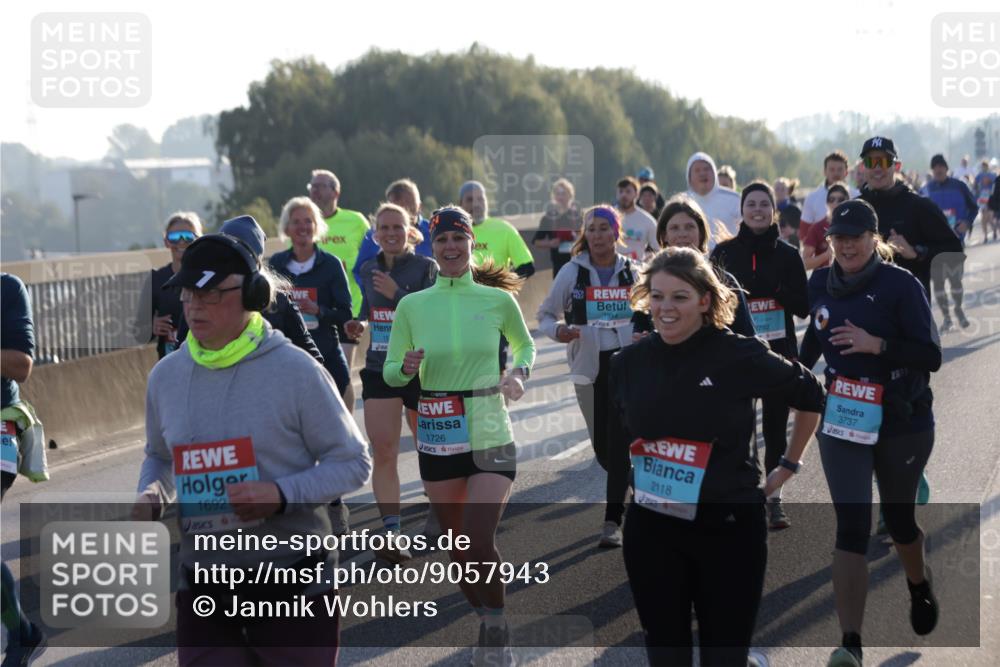 03.10.2025 - Köhlbrandbrückenlauf Jannik Wohlers http://msf.ph/oto/9057943 03.10.2025 09:21:28 Position 3 1914, 1792, 1692, 1726, 2118, 3737, 2311 meine-sportfotos.de