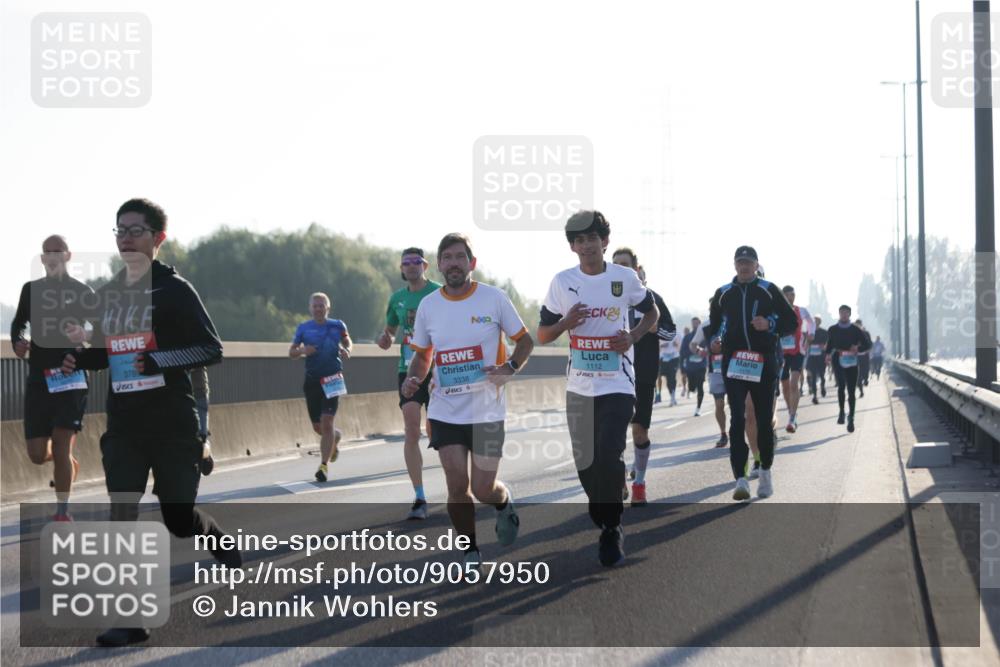 03.10.2025 - Köhlbrandbrückenlauf Jannik Wohlers http://msf.ph/oto/9057950 03.10.2025 09:13:50 Position 3 3783, 24, 3338, 1112 meine-sportfotos.de