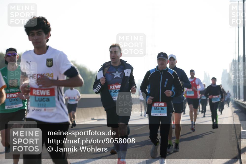 03.10.2025 - Köhlbrandbrückenlauf Jannik Wohlers http://msf.ph/oto/9058008 03.10.2025 09:13:52 Position 3 2815, 24, 1112, 2934, 1175 meine-sportfotos.de