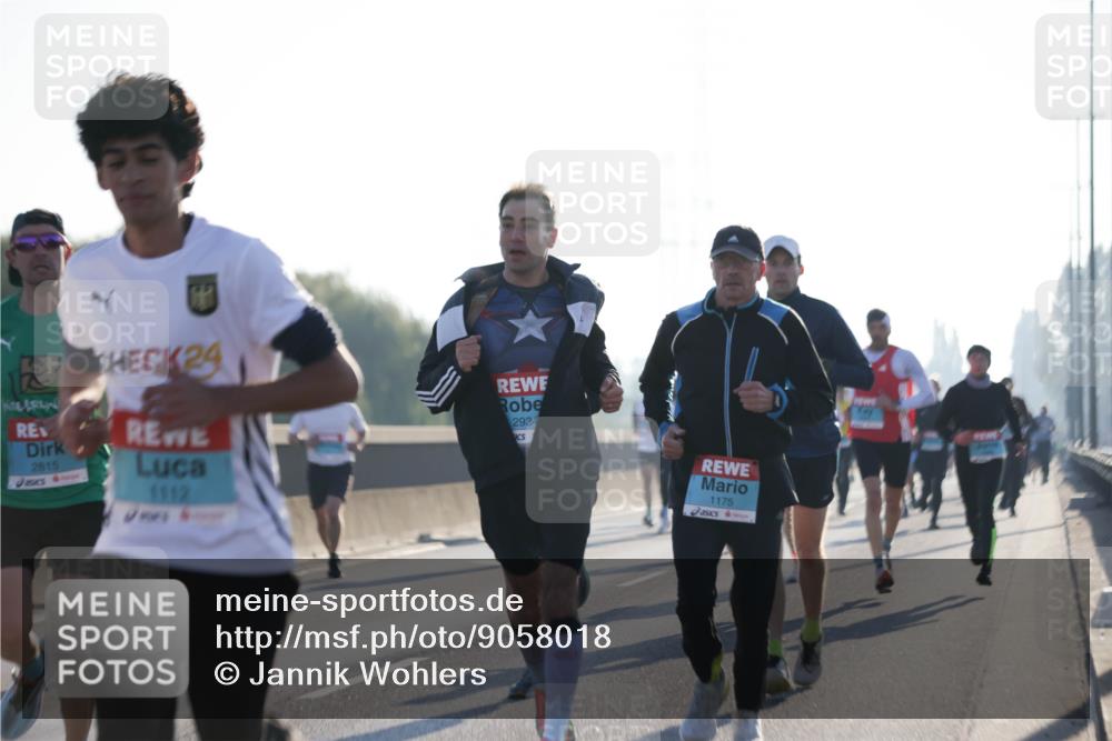 03.10.2025 - Köhlbrandbrückenlauf Jannik Wohlers http://msf.ph/oto/9058018 03.10.2025 09:13:52 Position 3 2815, 24, 1112, 2934, 1175 meine-sportfotos.de