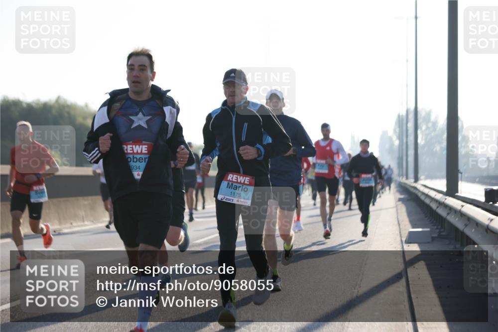 03.10.2025 - Köhlbrandbrückenlauf Jannik Wohlers http://msf.ph/oto/9058055 03.10.2025 09:13:52 Position 3 934, 1175 meine-sportfotos.de